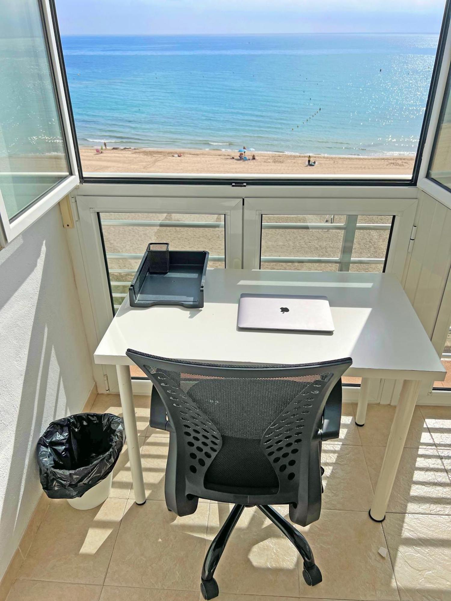Appartamento Ático en 1ª línea con impresionantes vistas al mar El Campello Esterno foto
