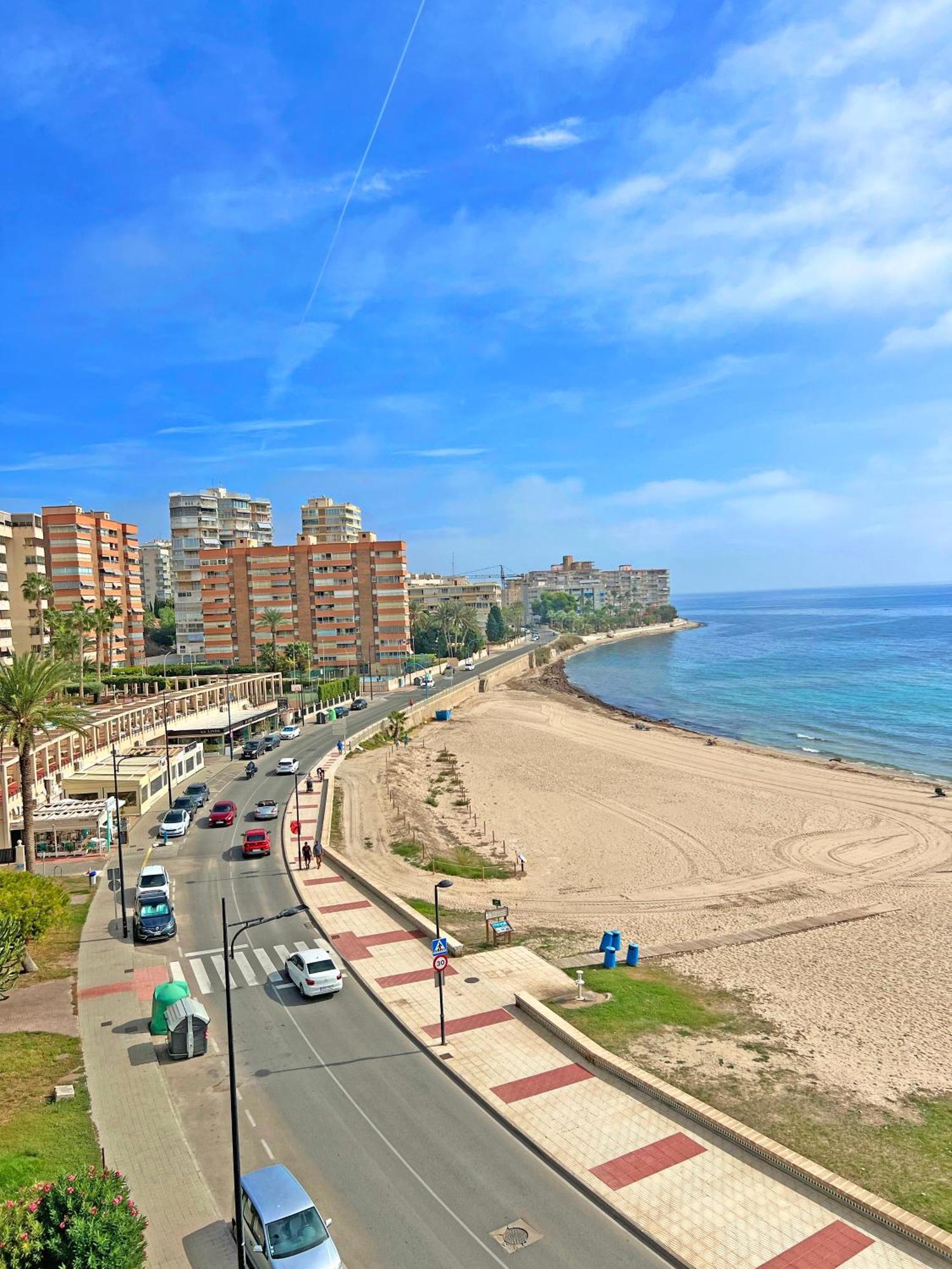 Appartamento Ático en 1ª línea con impresionantes vistas al mar El Campello Esterno foto